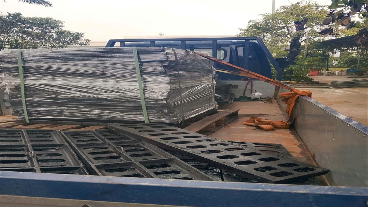 Tấm gang thoát nước 800x250 không khung